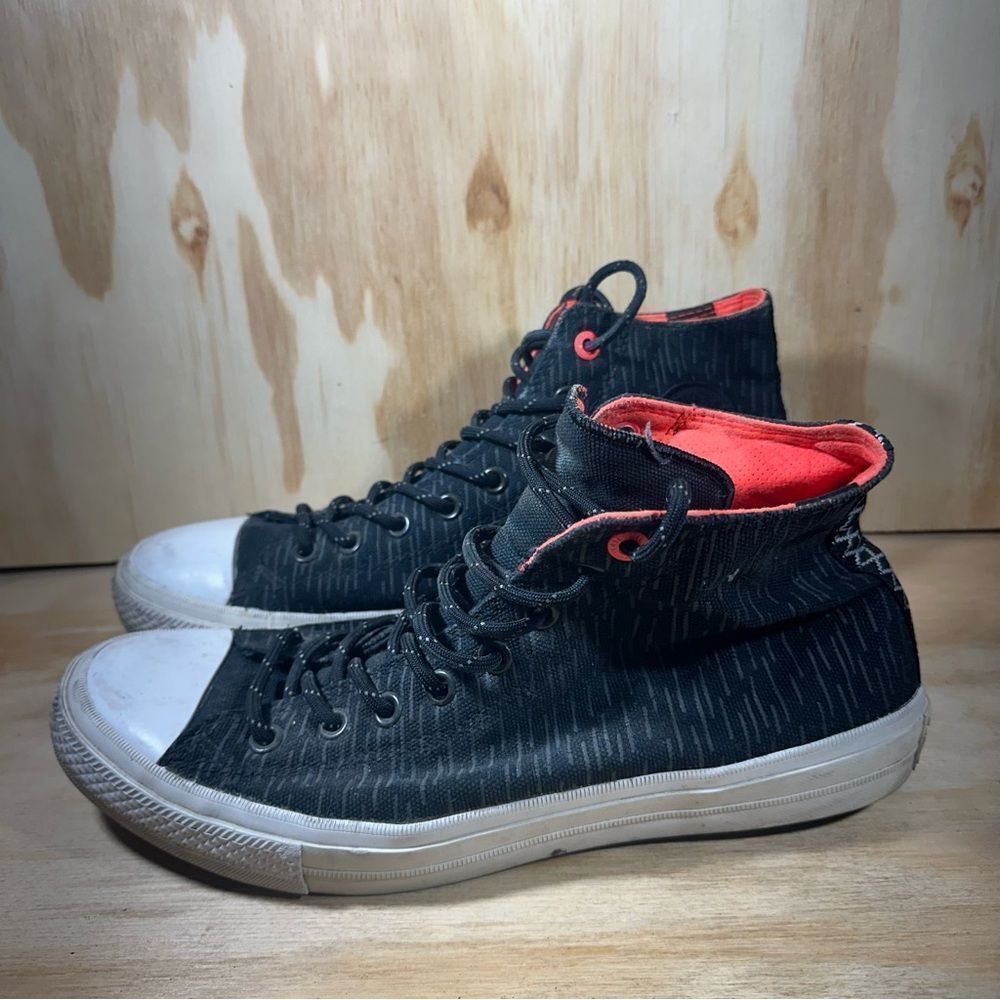 Converse Black and Red High-Top Sneakers Men’s Size 11
